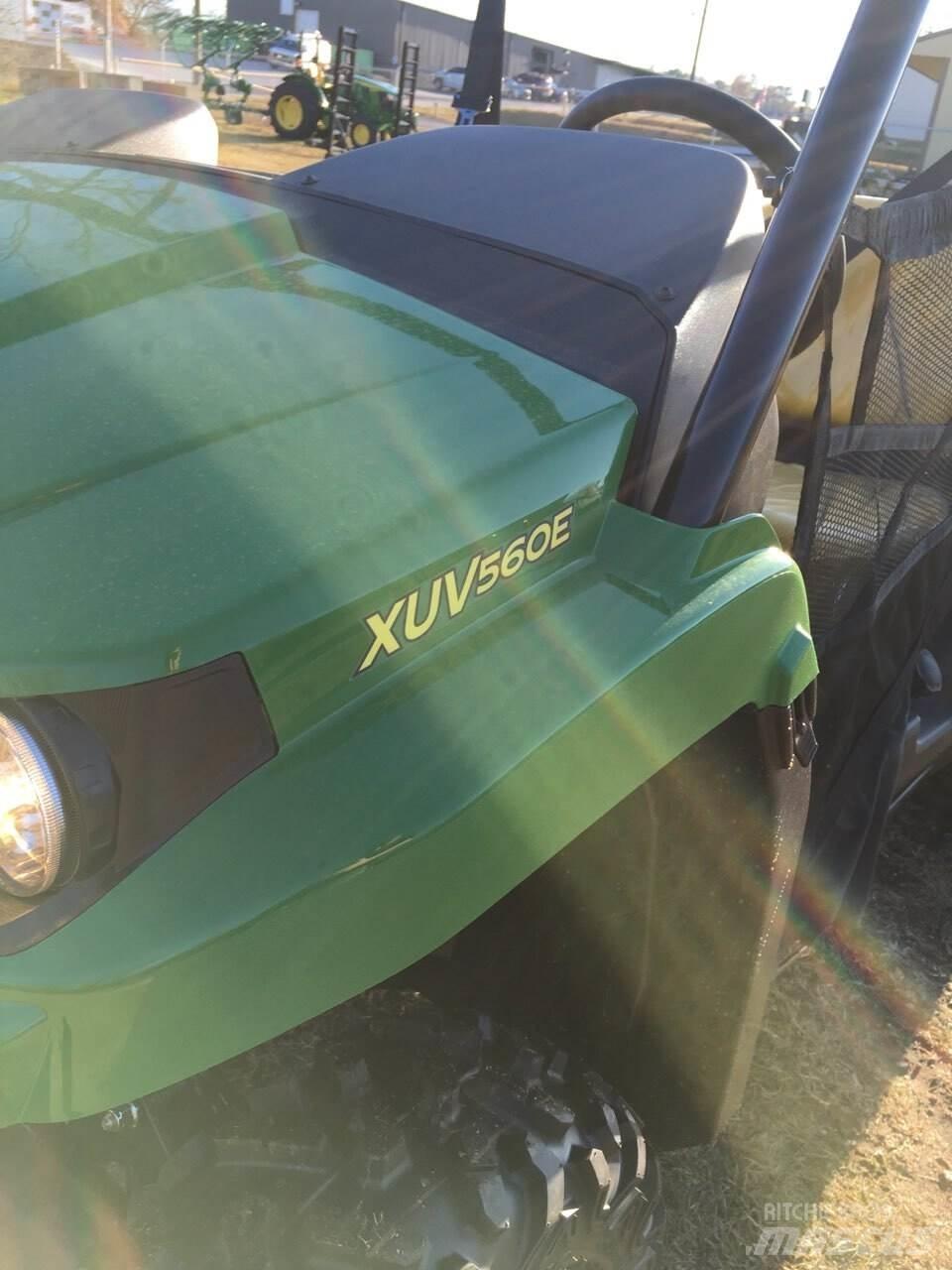 John Deere 560E Küçük araçlar