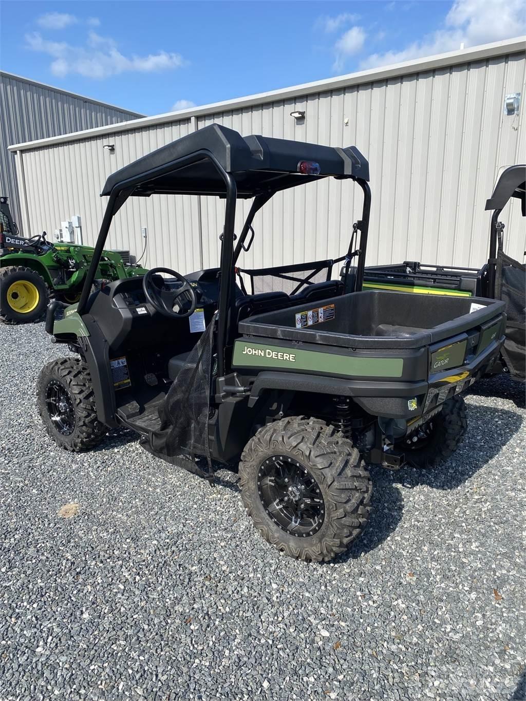 John Deere 590M Küçük araçlar