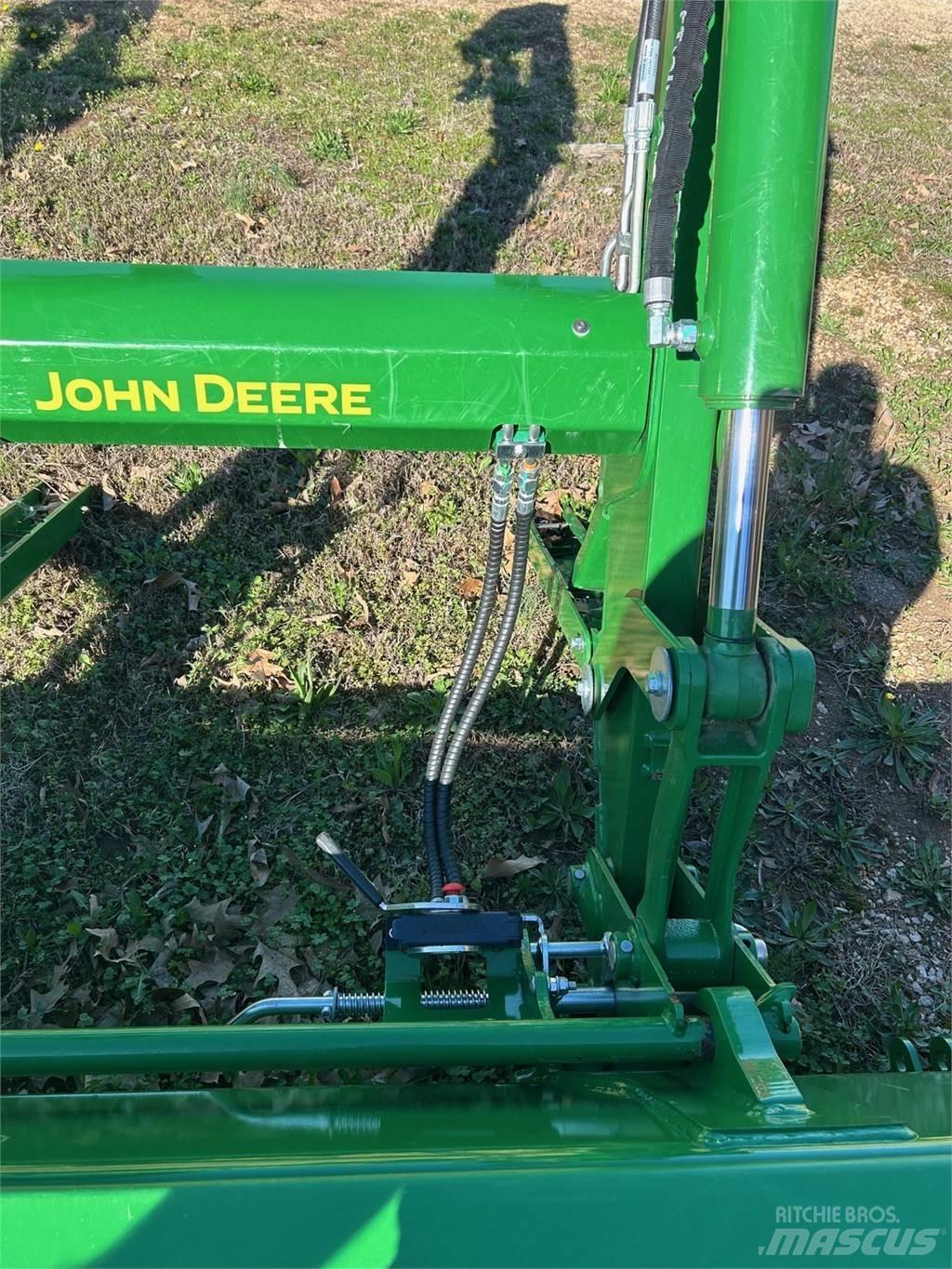 John Deere 600R Traktörler