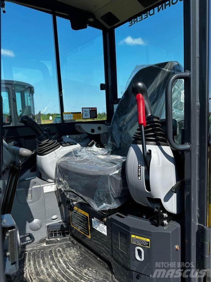 John Deere 60P Paletli ekskavatörler