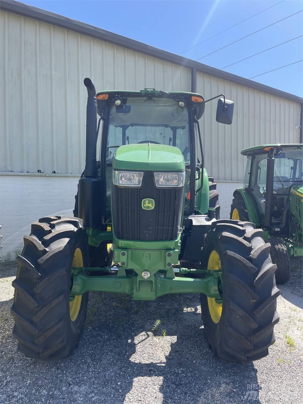 John Deere 6135E Traktörler