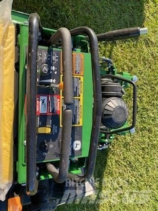 John Deere 636M Mobil çim biçme makineleri