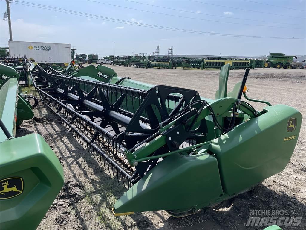 John Deere 640FD Biçerdöver aksesuarlari