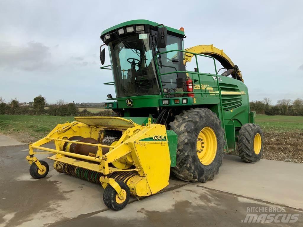 John Deere 7400 Silaj makinasi