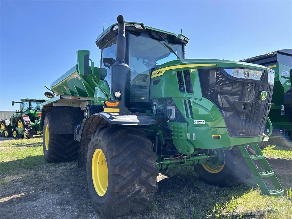 John Deere 800R Çekilir pülverizatörler