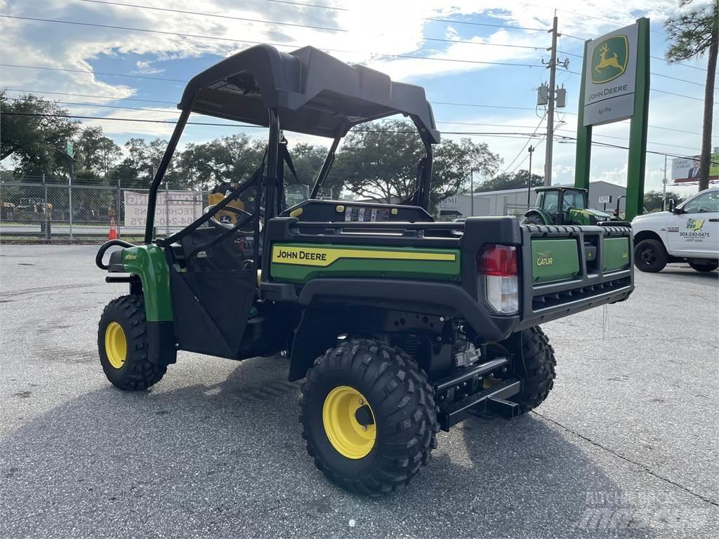 John Deere 815E Küçük araçlar