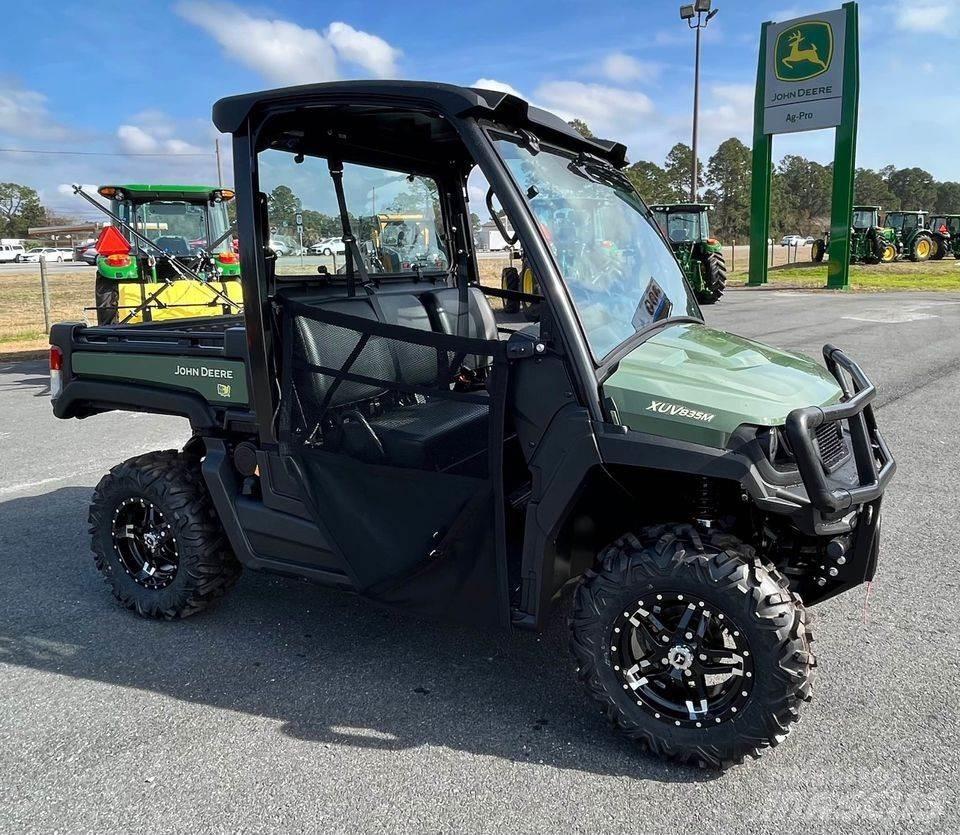 John Deere 835M Küçük araçlar