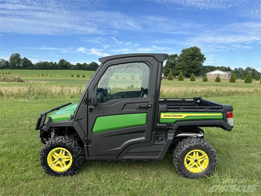 John Deere 835M Küçük araçlar