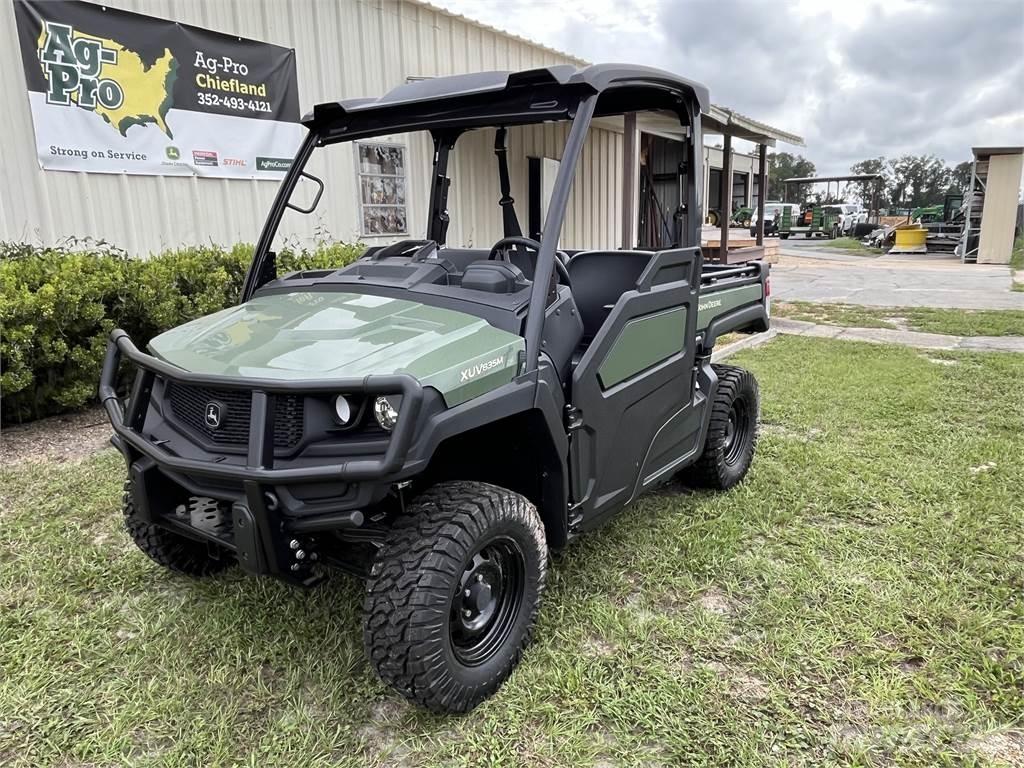 John Deere 835M Küçük araçlar