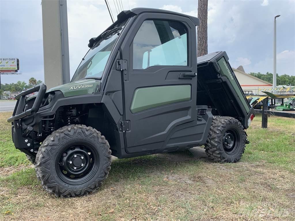 John Deere 835M Küçük araçlar