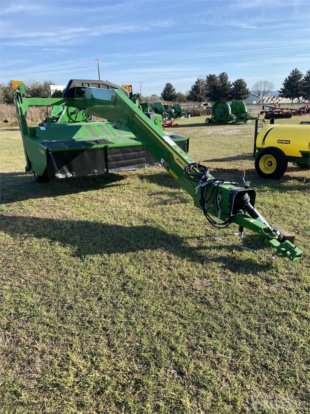John Deere C300 Diskli çayir biçme makinasi