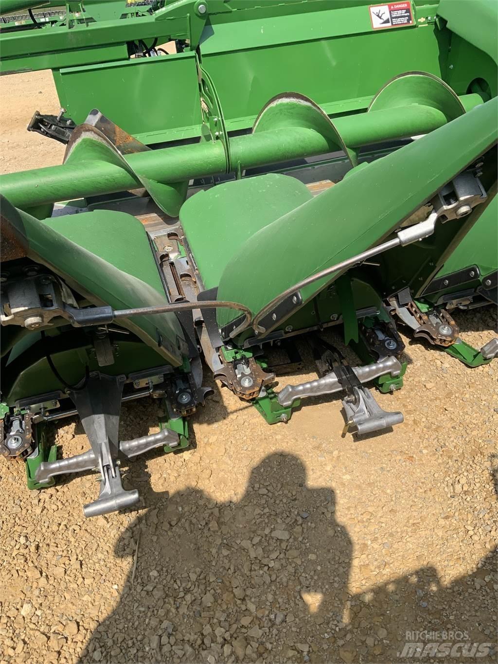 John Deere C8F Biçerdöver aksesuarlari