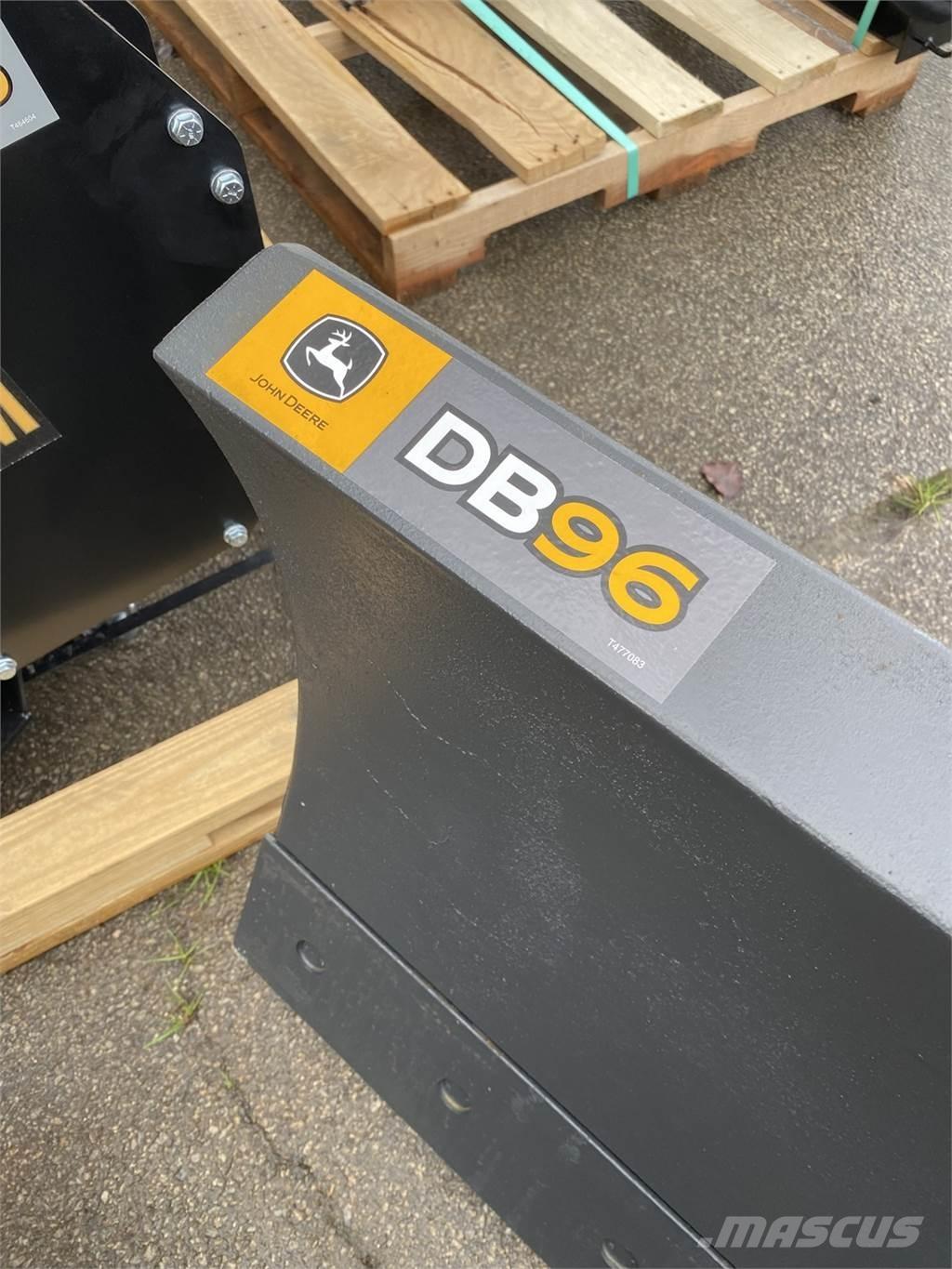 John Deere DB96 Diger