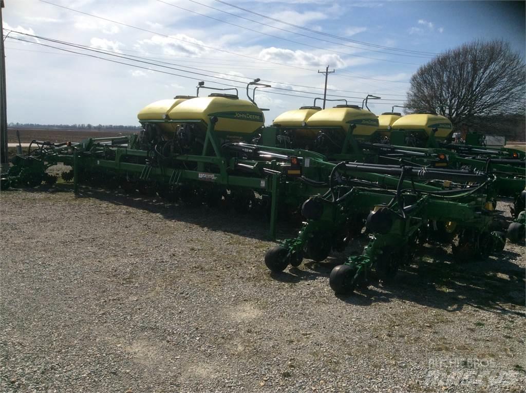John Deere DR18 Ekiciler