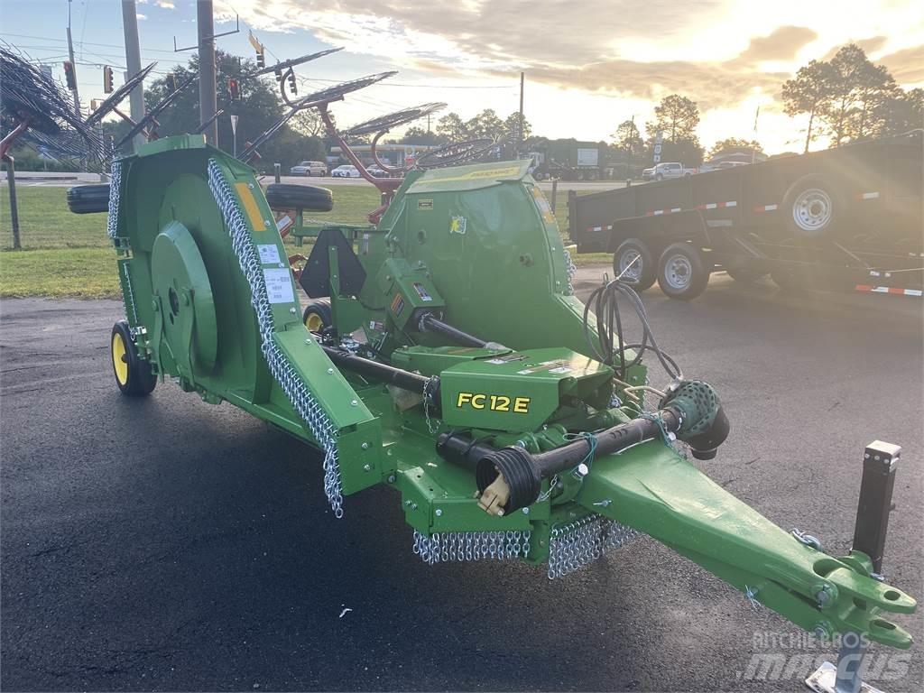 John Deere FC12E Balya ögütücü, kesici ve açicilar