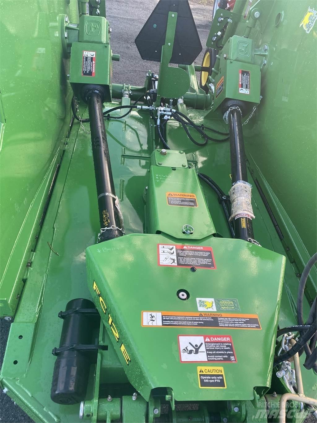 John Deere FC12E Balya ögütücü, kesici ve açicilar
