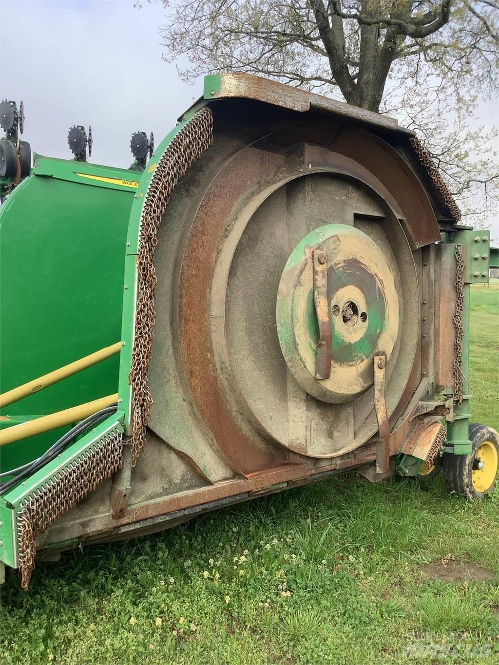 John Deere R20 Balya ögütücü, kesici ve açicilar
