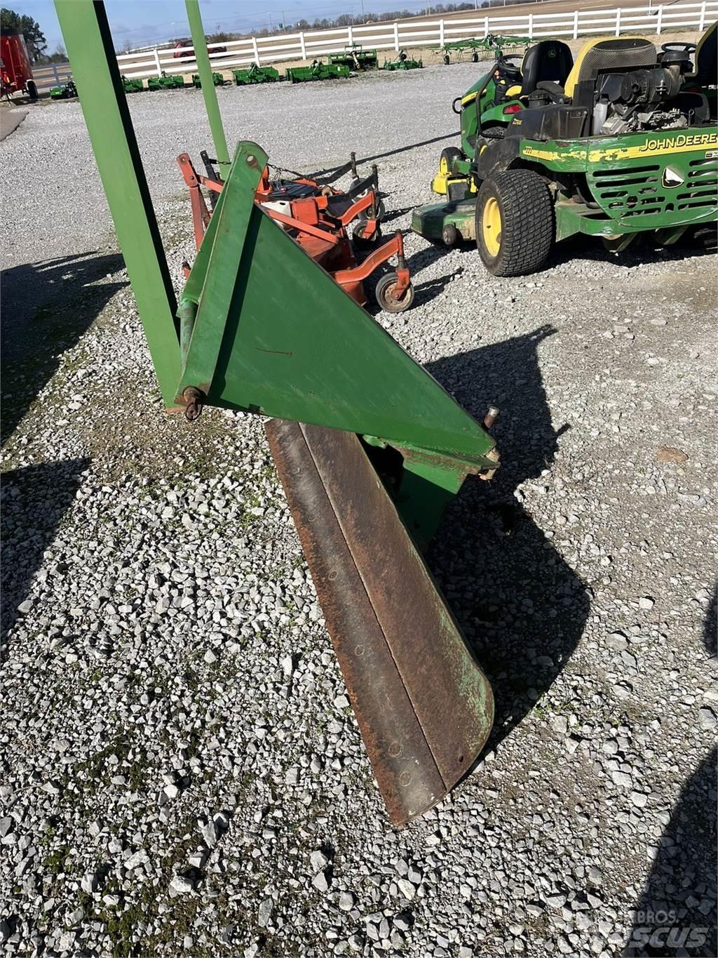 John Deere RB60 Kar küreme biçaklari