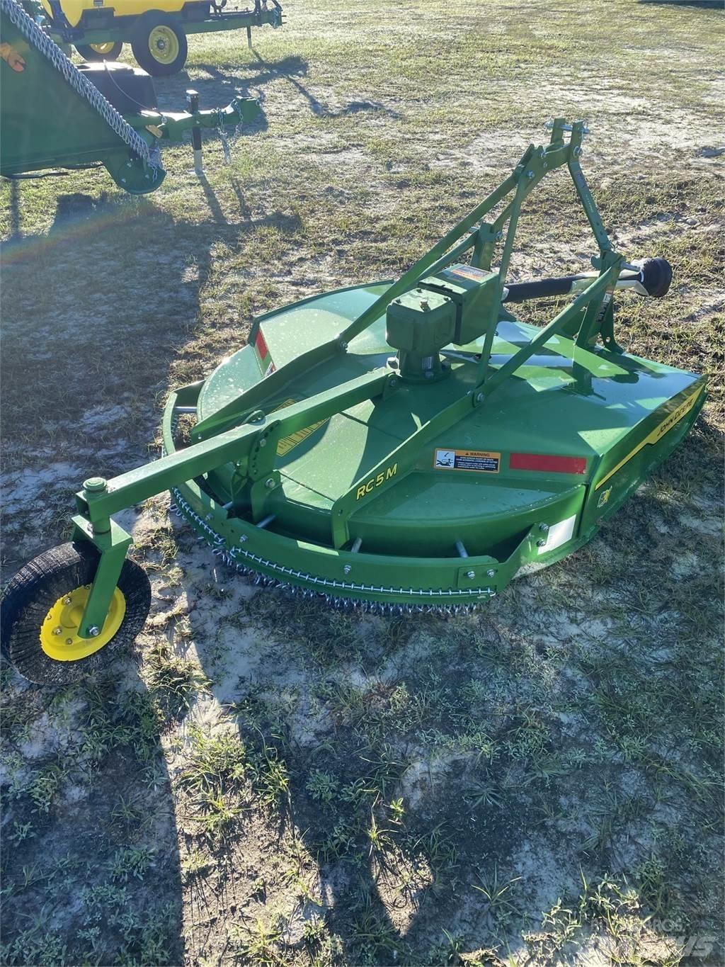 John Deere RC5M Balya ögütücü, kesici ve açicilar
