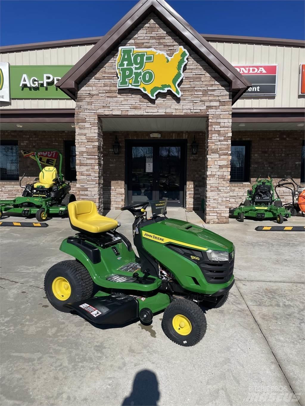 John Deere S100 Mobil çim biçme makineleri