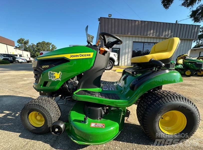 John Deere S100 Mobil çim biçme makineleri