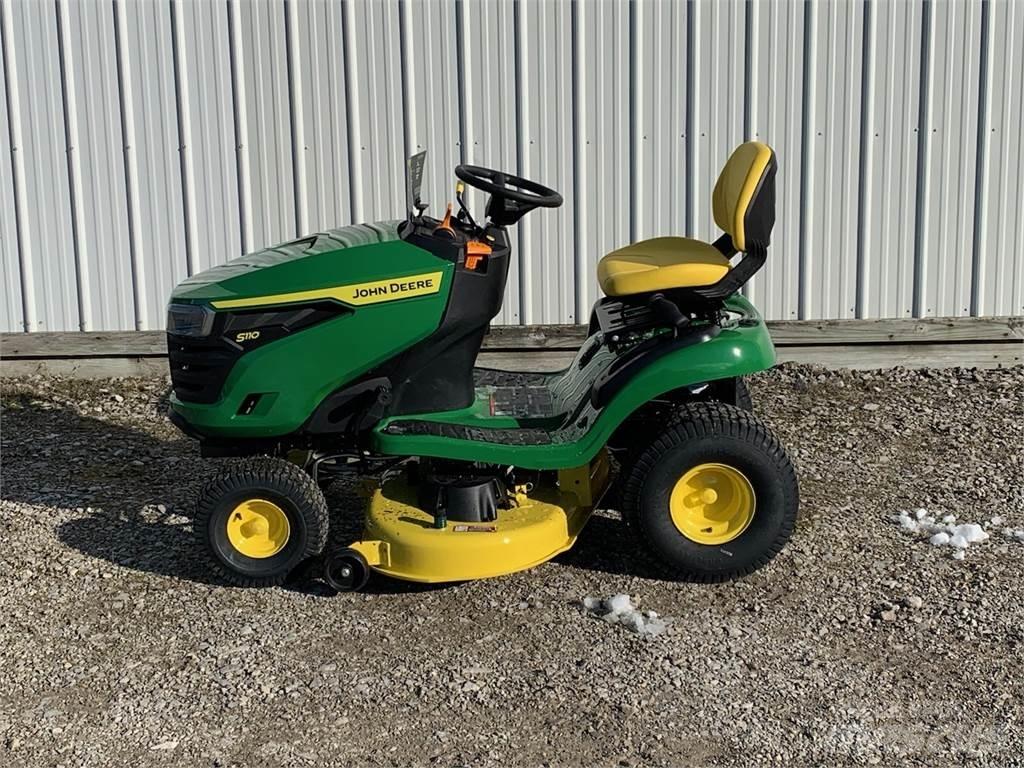 John Deere S110 Mobil çim biçme makineleri