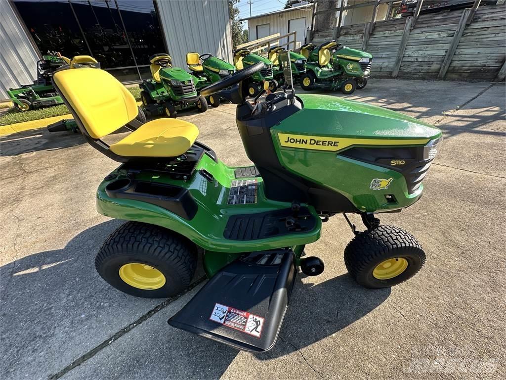 John Deere S110 Mobil çim biçme makineleri