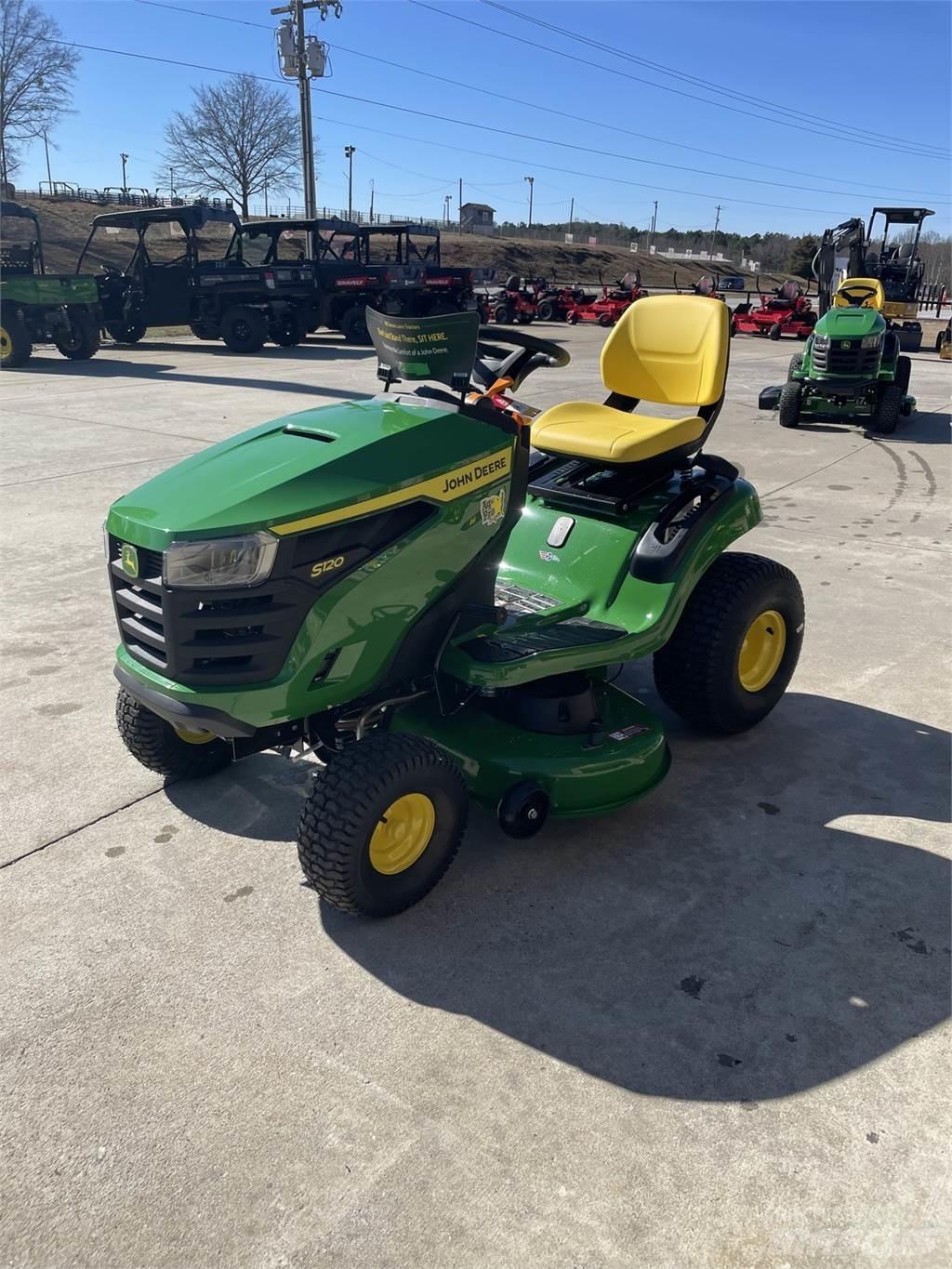 John Deere S120 Mobil çim biçme makineleri