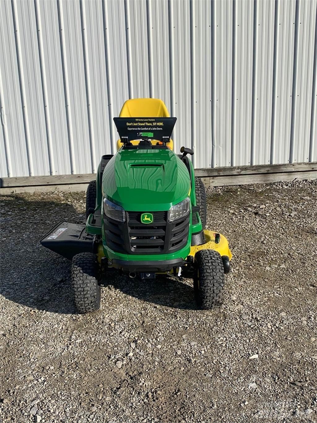 John Deere S120 Mobil çim biçme makineleri