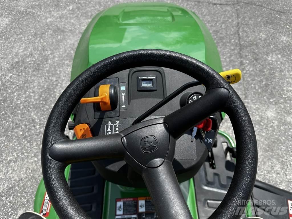 John Deere S120 Mobil çim biçme makineleri