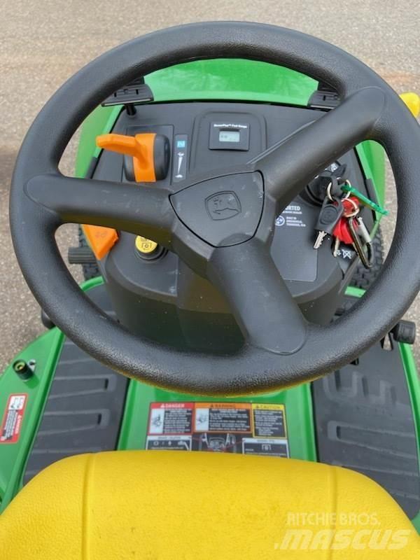 John Deere S120 Mobil çim biçme makineleri