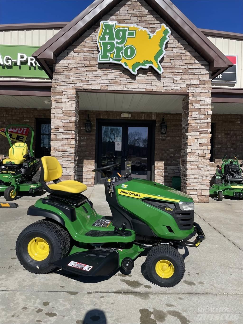 John Deere S130 Mobil çim biçme makineleri