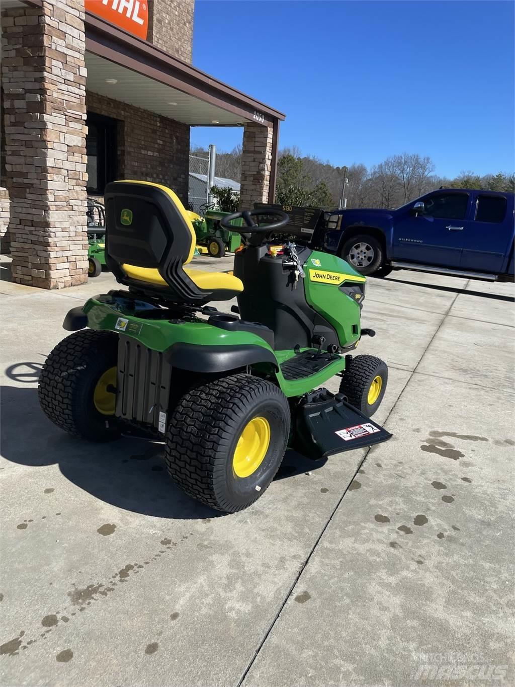 John Deere S130 Mobil çim biçme makineleri