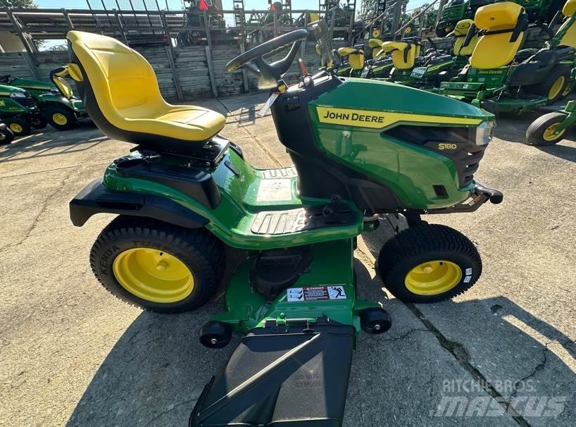 John Deere S180 Traktörler