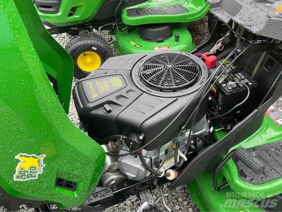 John Deere S220 Traktörler