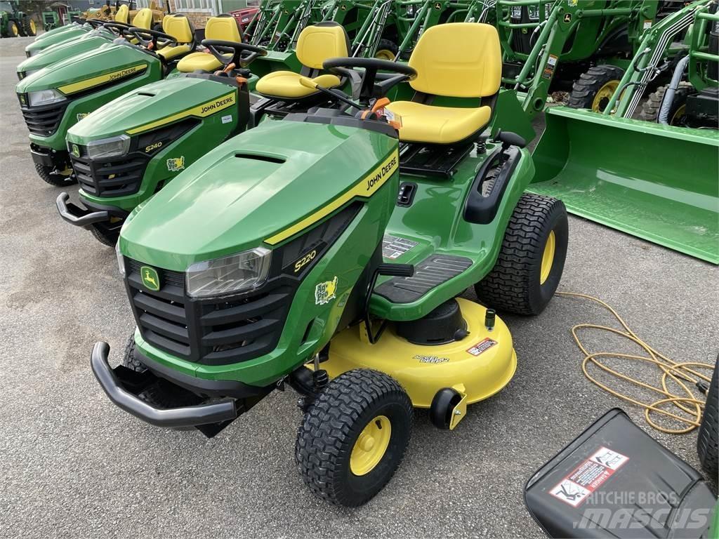 John Deere S220 Traktörler