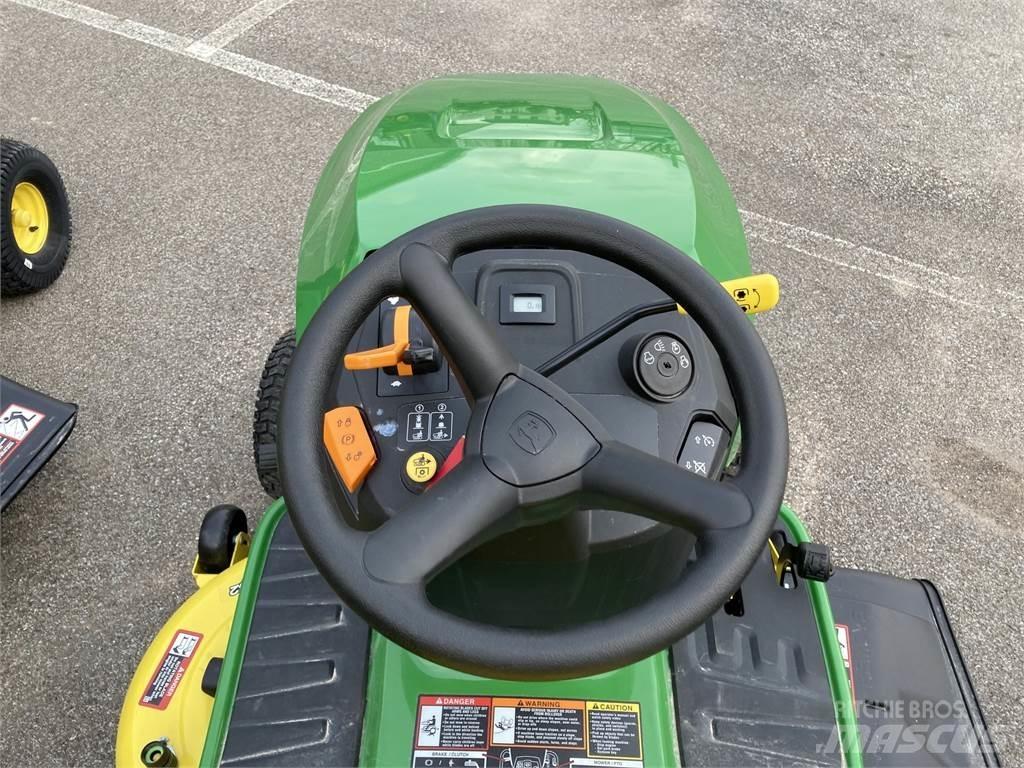 John Deere S220 Traktörler