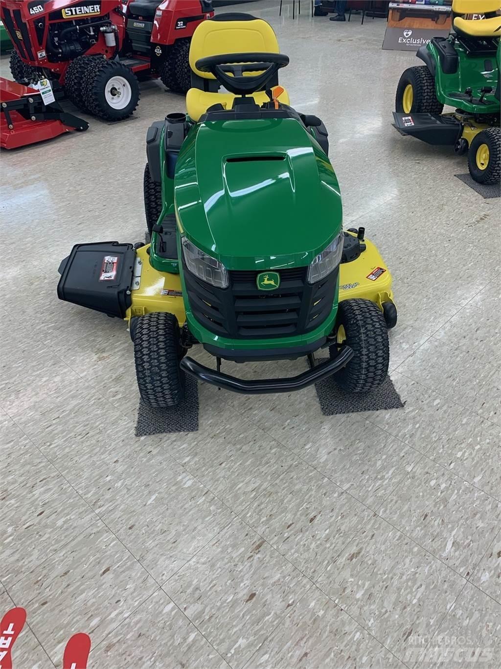 John Deere S240 Traktörler