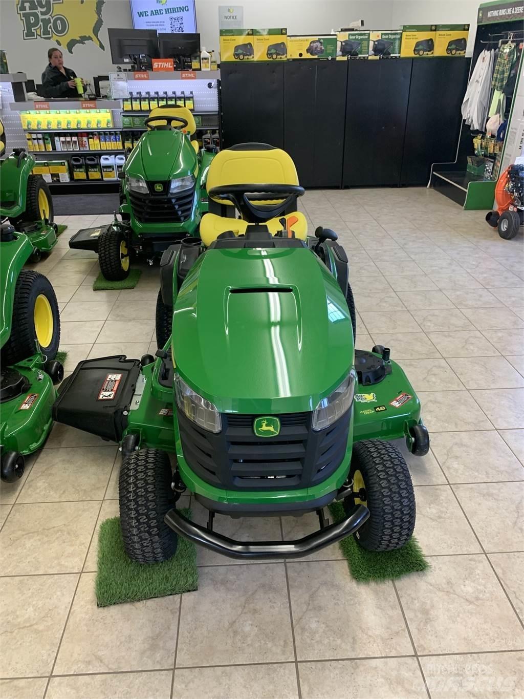 John Deere S240 Traktörler