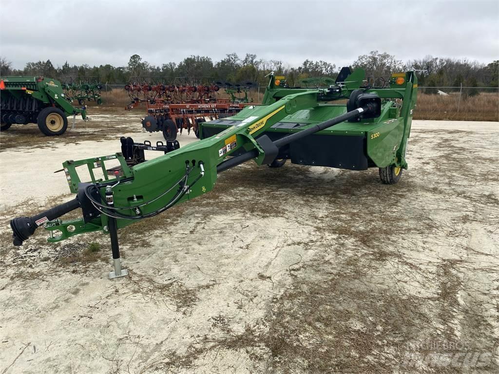 John Deere S300 Diskli çayir biçme makinasi