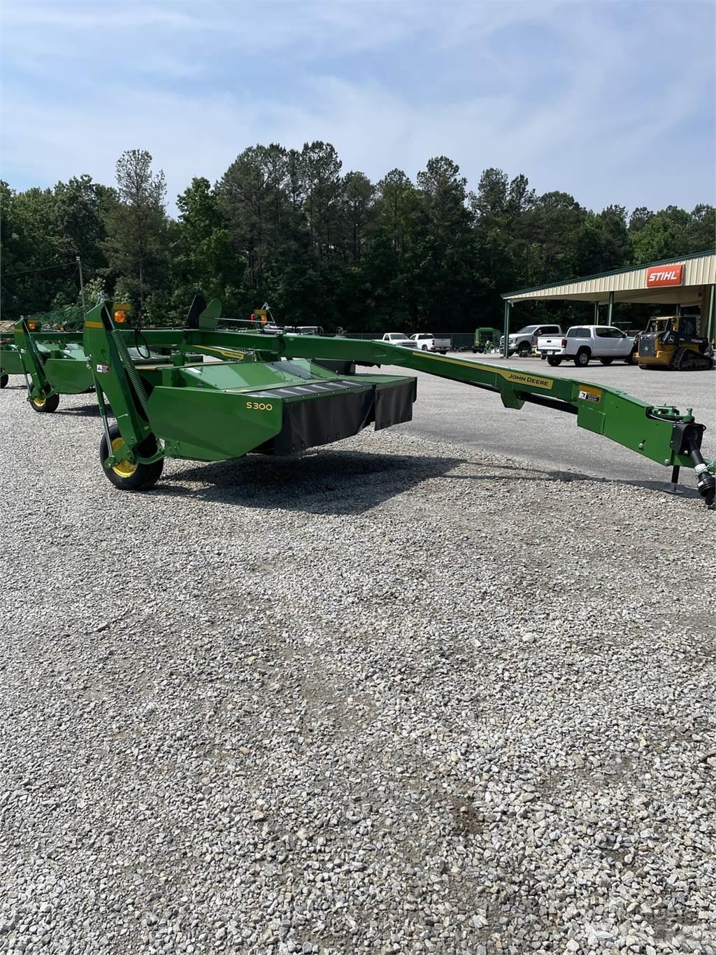 John Deere S300 Diskli çayir biçme makinasi