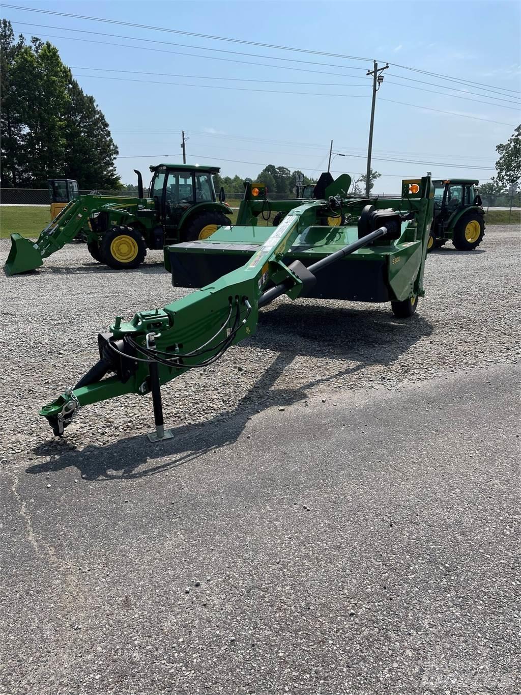 John Deere S300 Diskli çayir biçme makinasi
