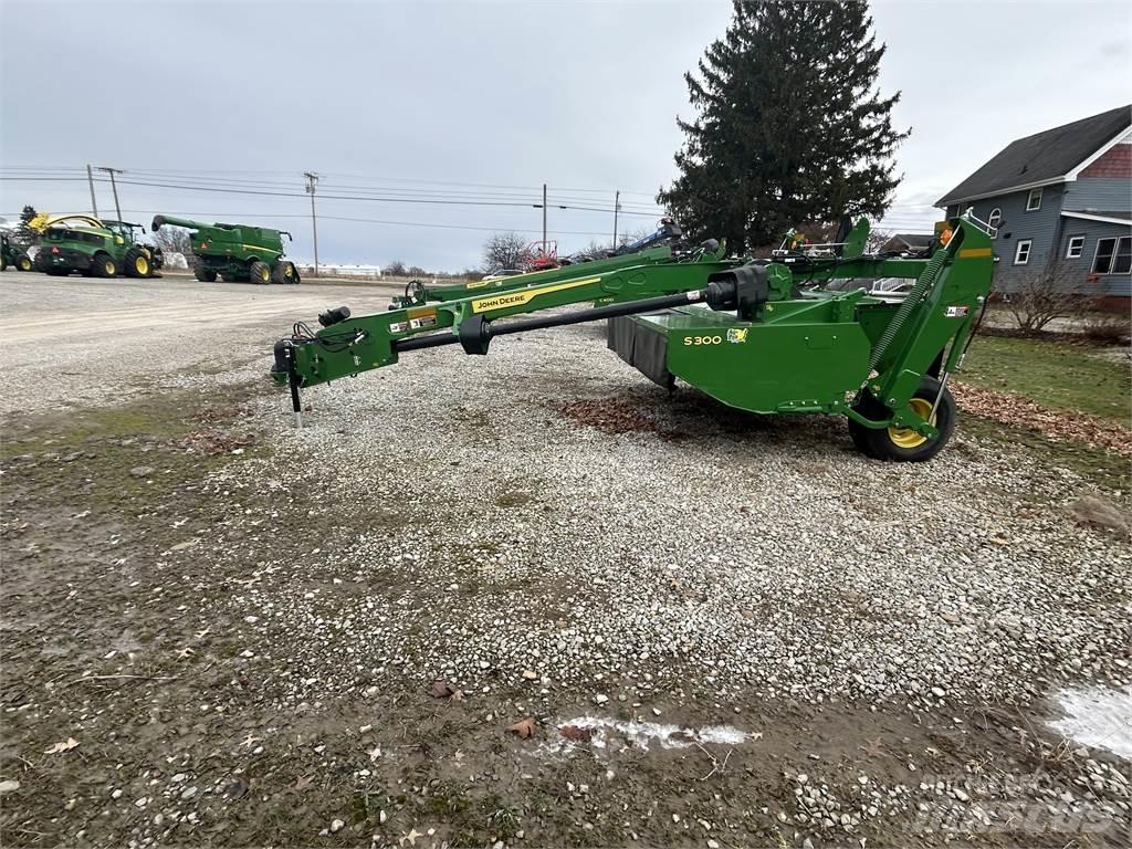 John Deere S300 Diskli çayir biçme makinasi