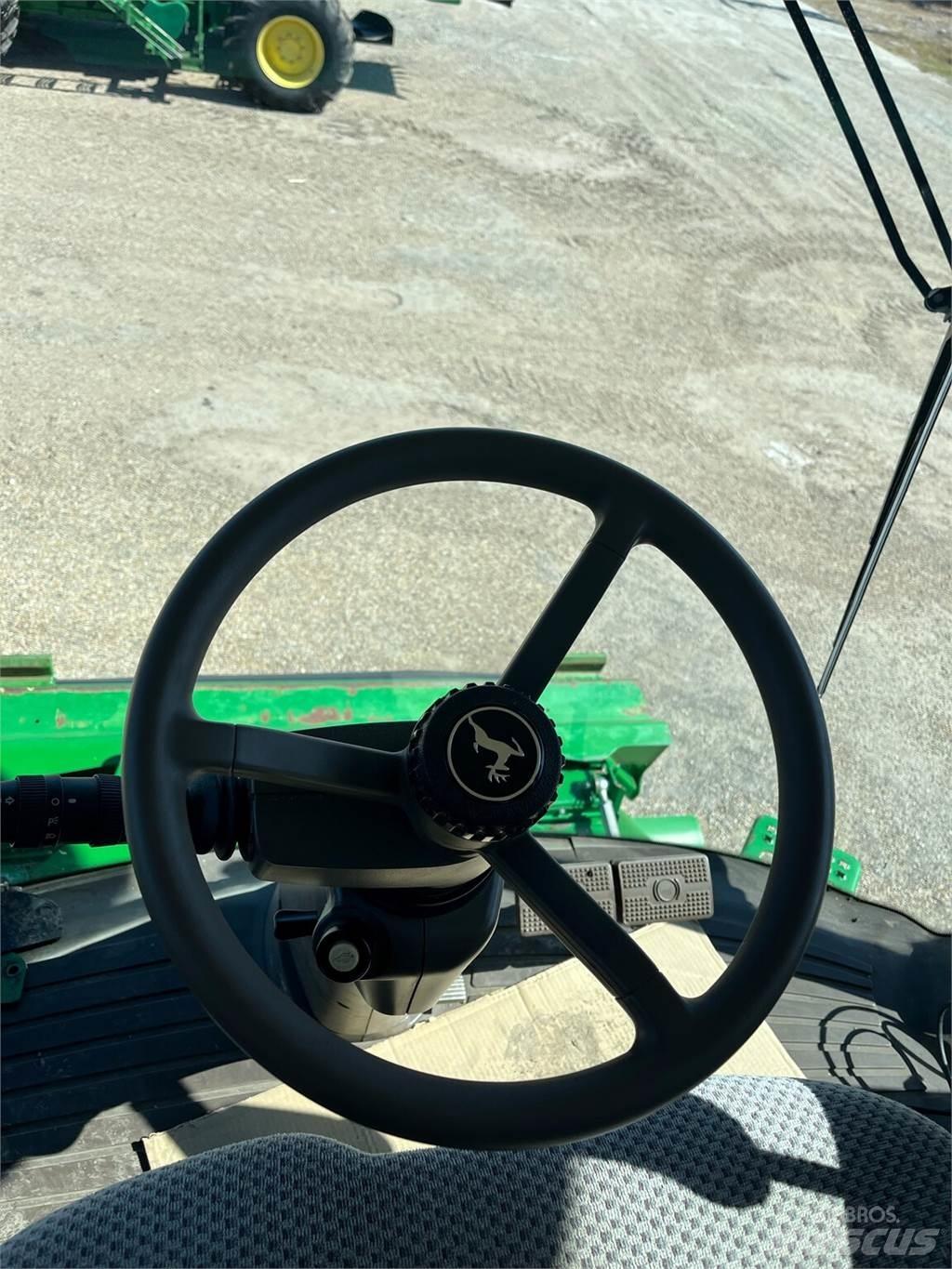 John Deere S680 Biçerdöverler