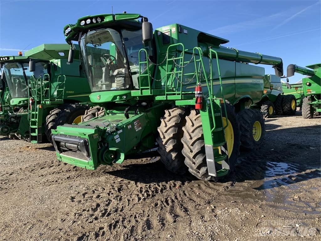 John Deere S780 Biçerdöverler