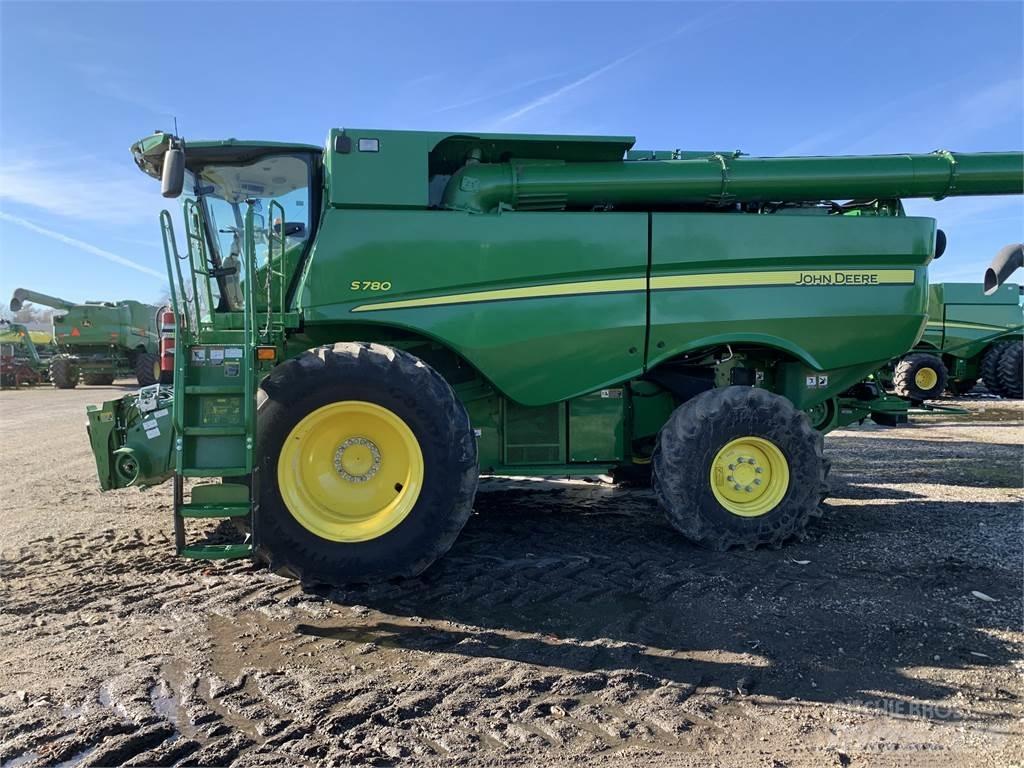 John Deere S780 Biçerdöverler