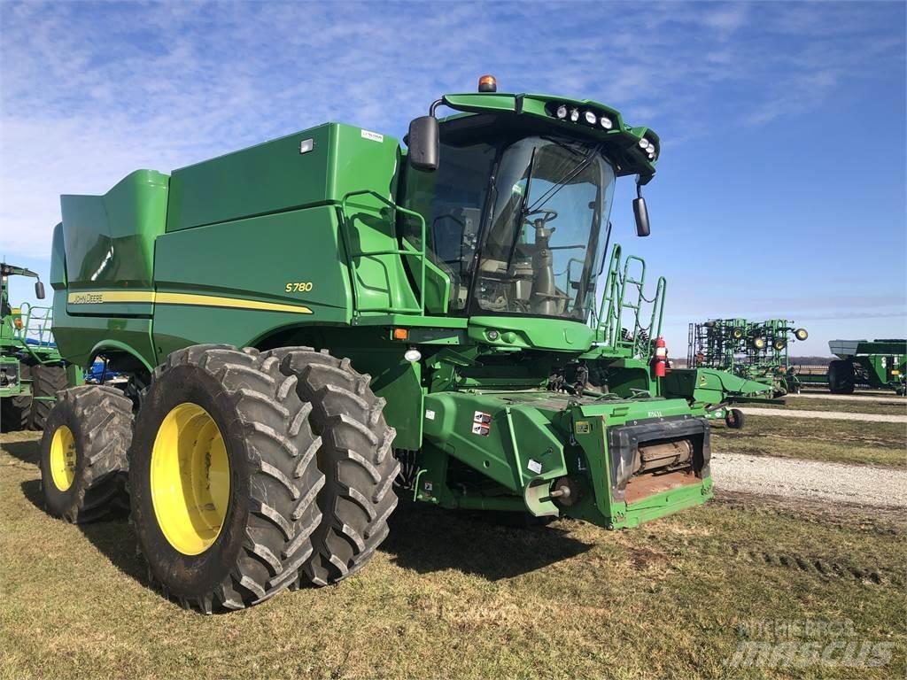 John Deere S780 Biçerdöverler