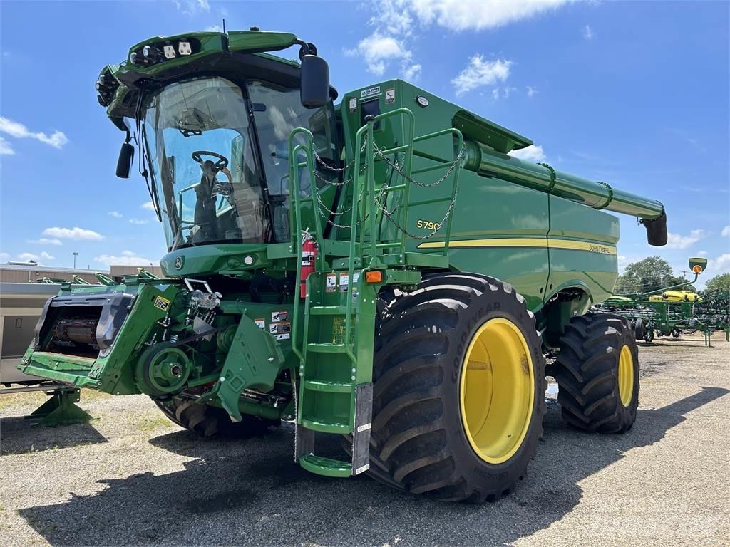 John Deere S790 Biçerdöverler