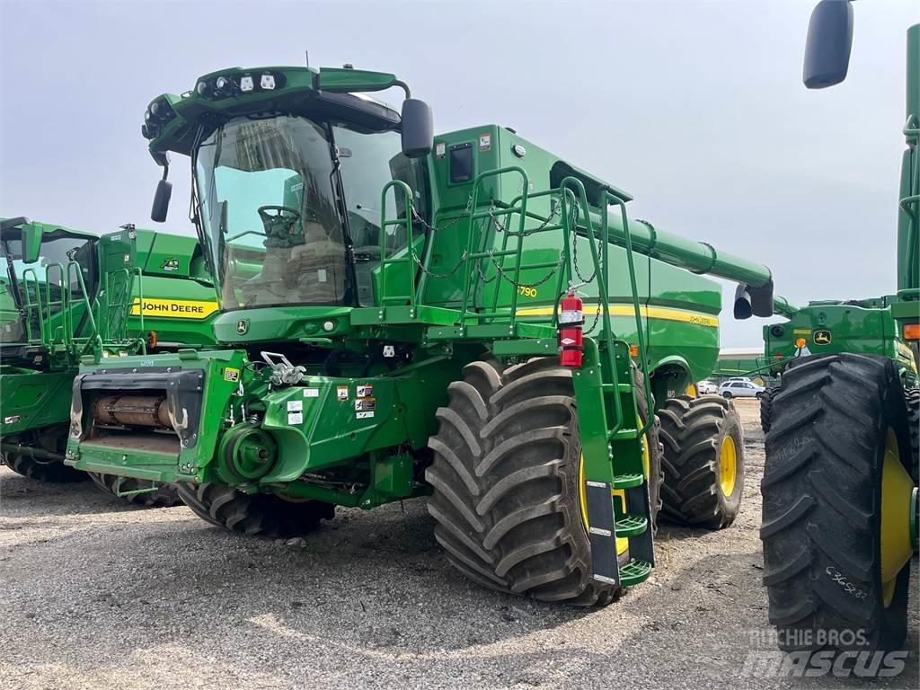 John Deere S790 Biçerdöverler
