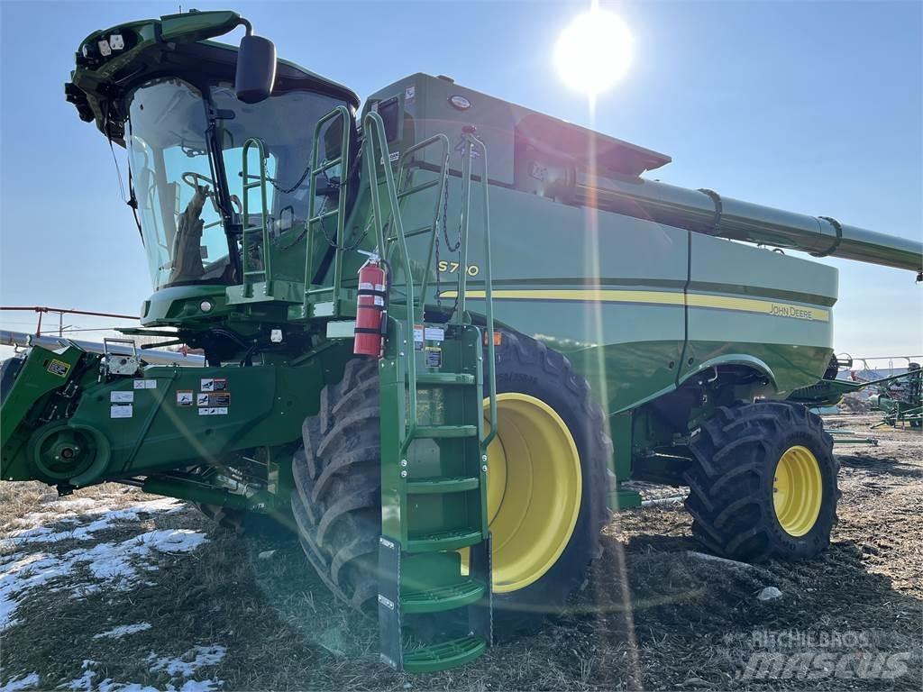 John Deere S790 Biçerdöverler
